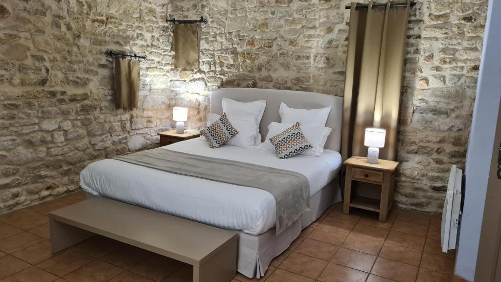 Logis Hotel La Bastide Saint Bach Сюз-ла-Русс Экстерьер фото